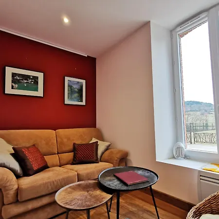 Avec Terrasse Et Wifi Au Puy-en-velay - Fr-1-582-331 펜션