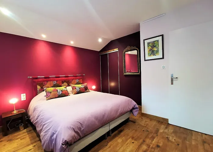 Le Puy-en-velay, 3 Pièces, 4 Personnes - Fr-1-582-331 Hébergement de vacances *